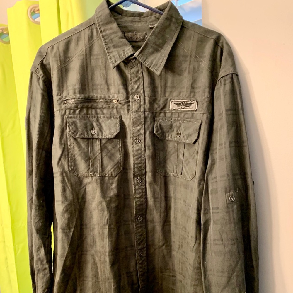 Shirt - Picture 4 of 4